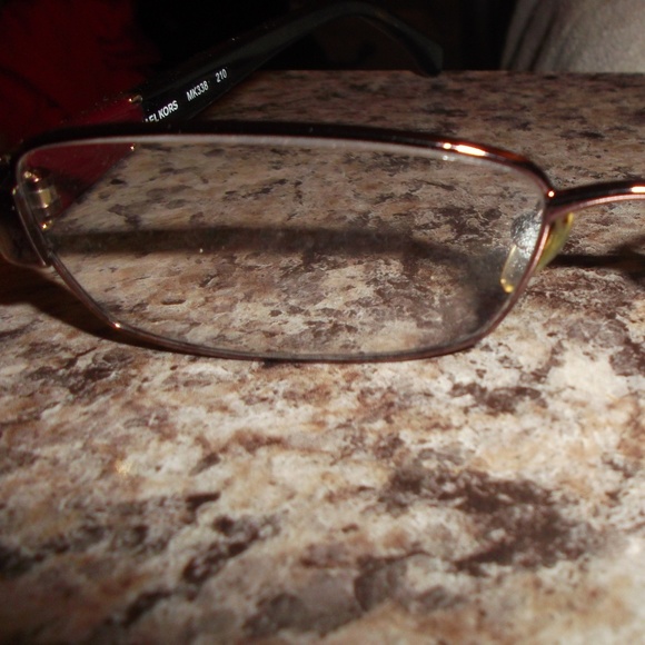 Micheal Kors Eyeglass Frame - Picture 4 of 6